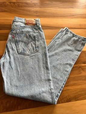 Levi's Light Wash Men's Straight Jeans - Classic Five-Pocket